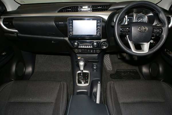 2024 Toyota Hilux SR5 48V GUN126R 4X4
