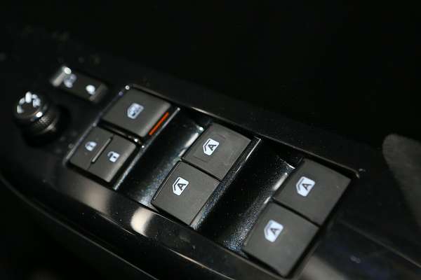 2024 Toyota Hilux SR5 48V GUN126R 4X4
