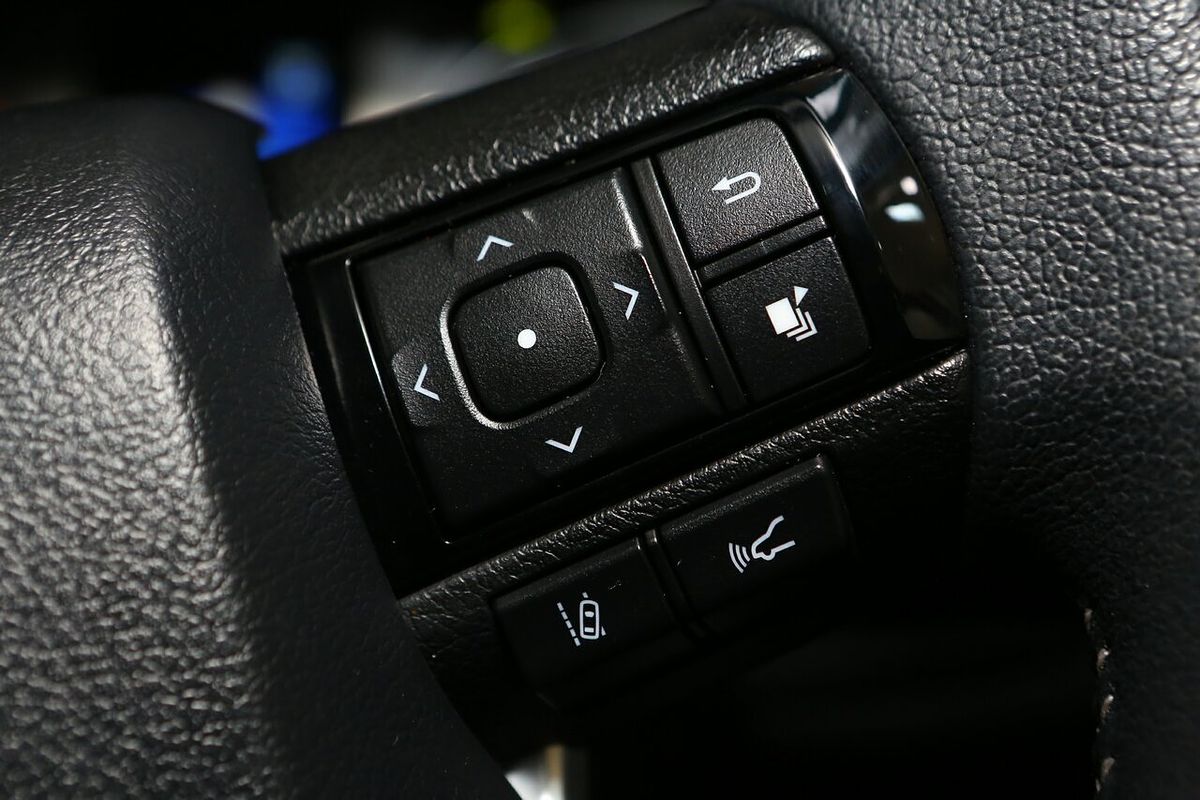 2024 Toyota Hilux SR5 48V GUN126R 4X4