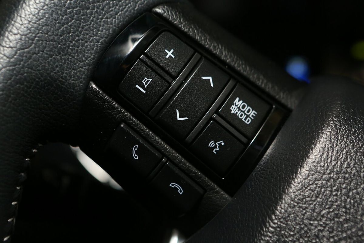 2024 Toyota Hilux SR5 48V GUN126R 4X4