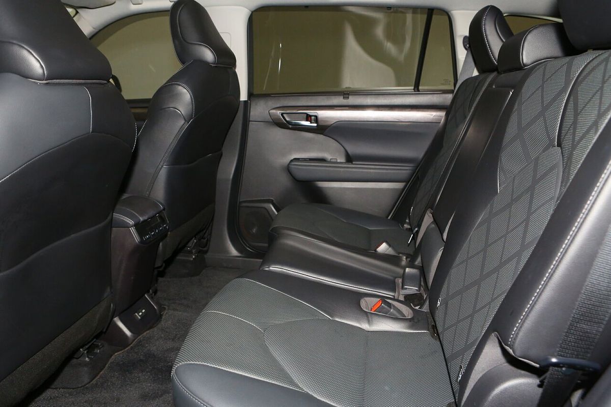 2021 Toyota Kluger Grande AXUH78R