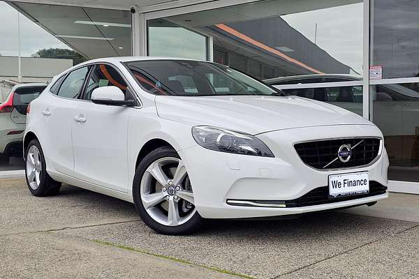 2015 Volvo V40 D4 Luxury