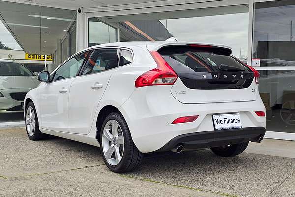2015 Volvo V40 D4 Luxury