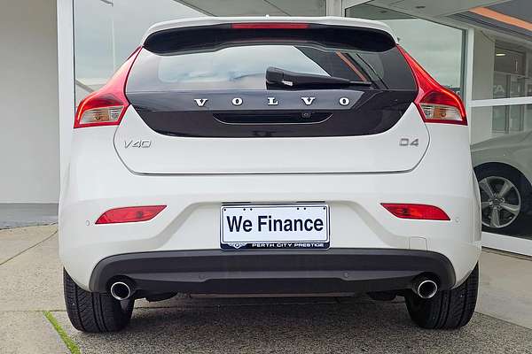 2015 Volvo V40 D4 Luxury