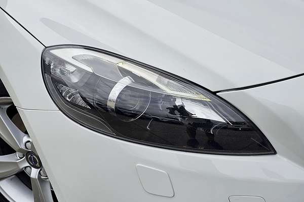 2015 Volvo V40 D4 Luxury