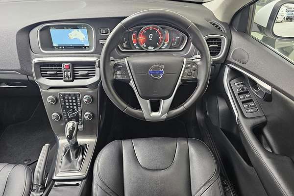 2015 Volvo V40 D4 Luxury