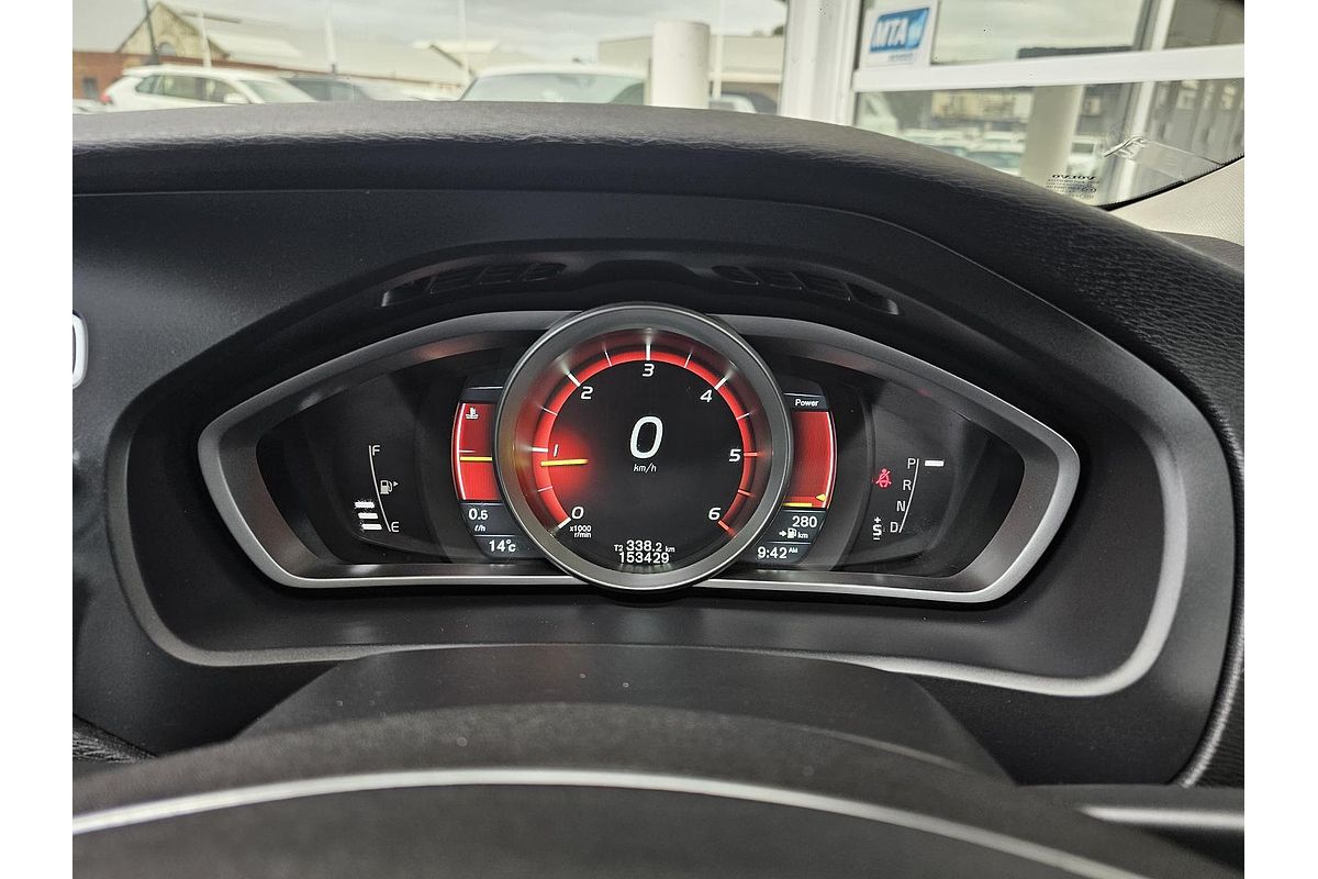 2015 Volvo V40 D4 Luxury