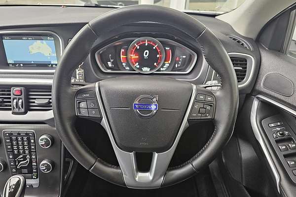 2015 Volvo V40 D4 Luxury