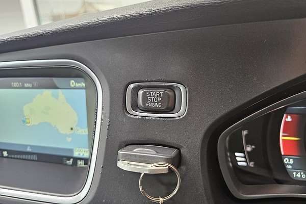 2015 Volvo V40 D4 Luxury