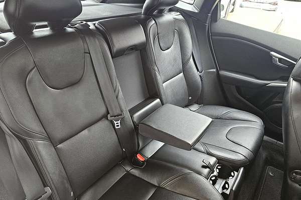 2015 Volvo V40 D4 Luxury