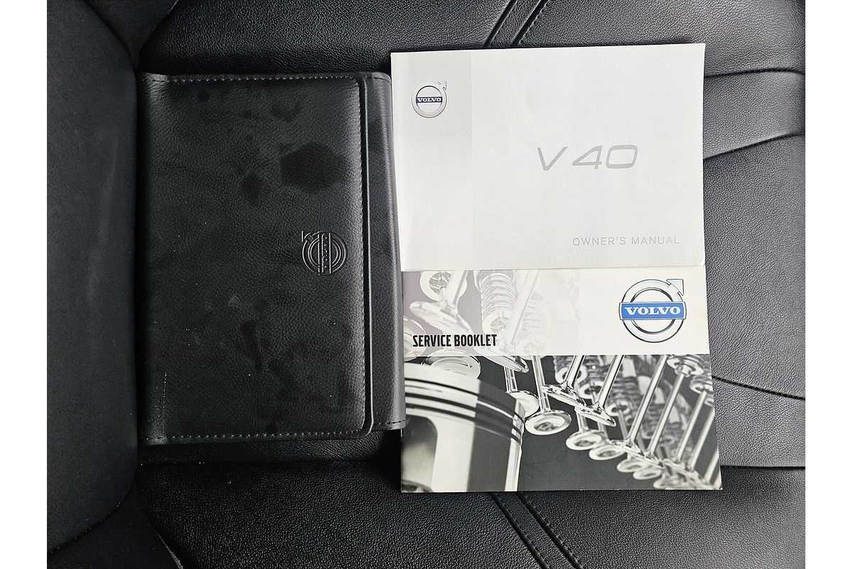 2015 Volvo V40 D4 Luxury