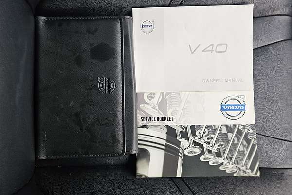 2015 Volvo V40 D4 Luxury