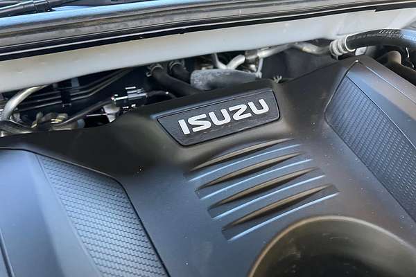 2023 Isuzu MU-X LS-T