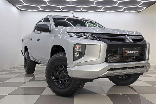 2021 Mitsubishi Triton GLX MR 4X4