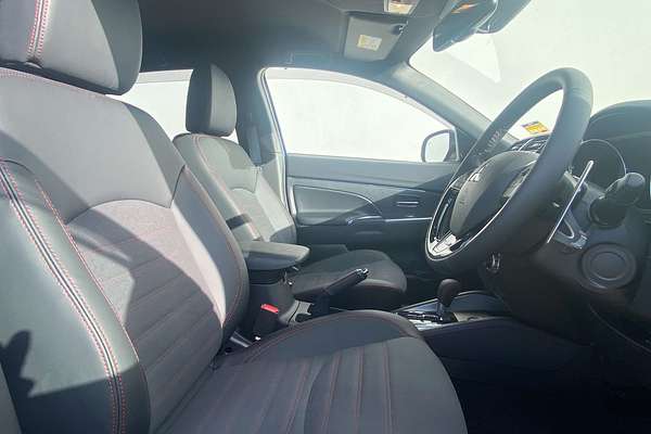 2025 Mitsubishi ASX GSR XD