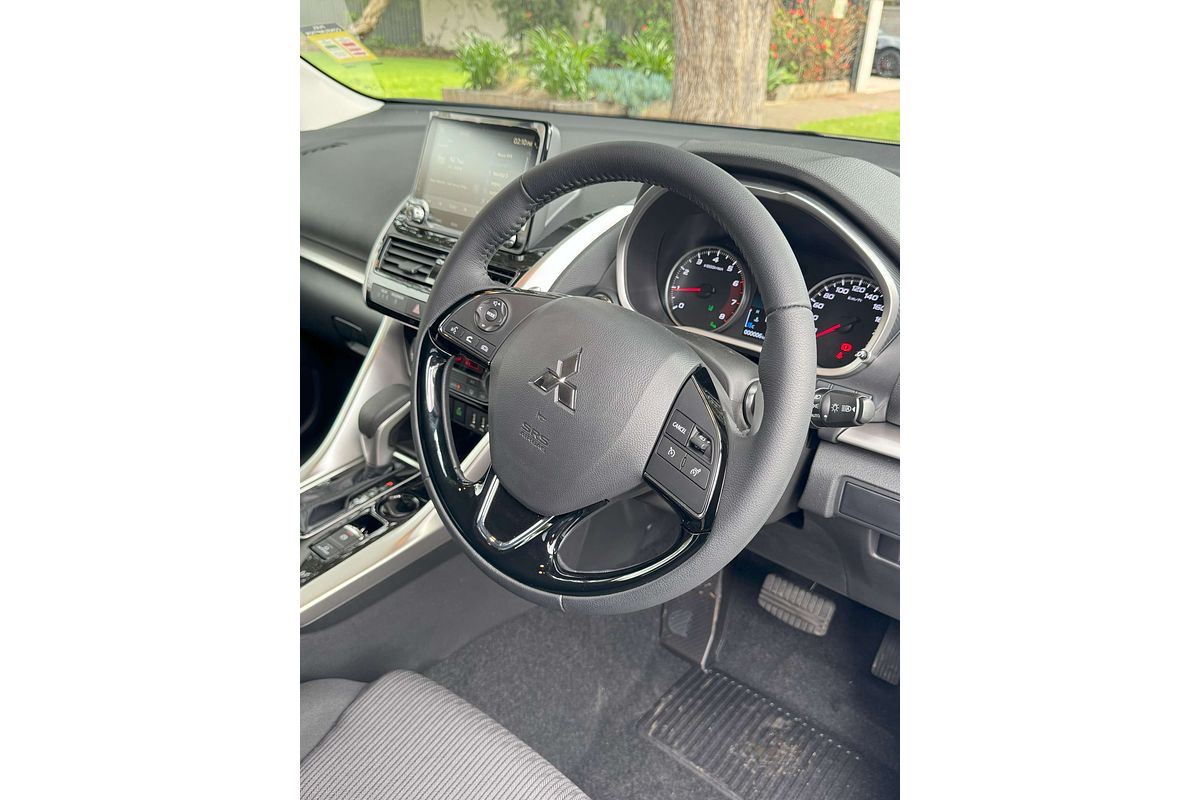 2024 Mitsubishi Eclipse Cross LS YB