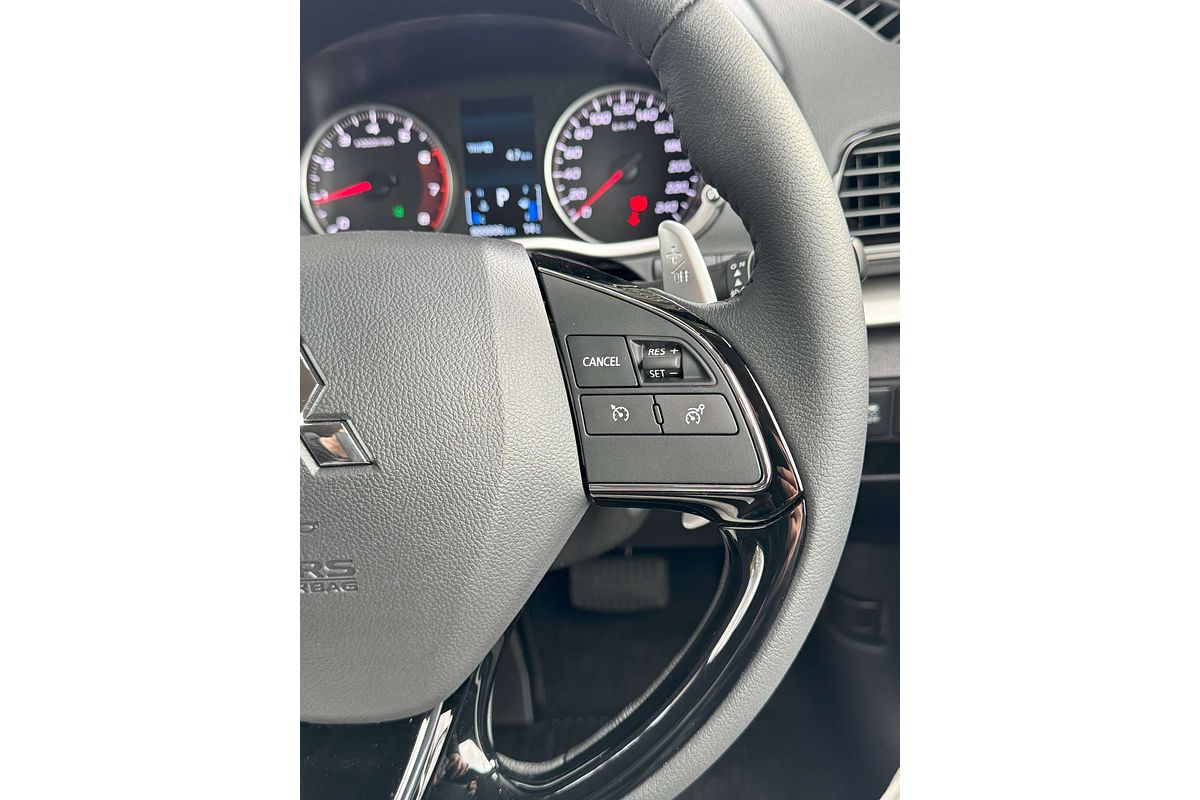 2024 Mitsubishi Eclipse Cross LS YB