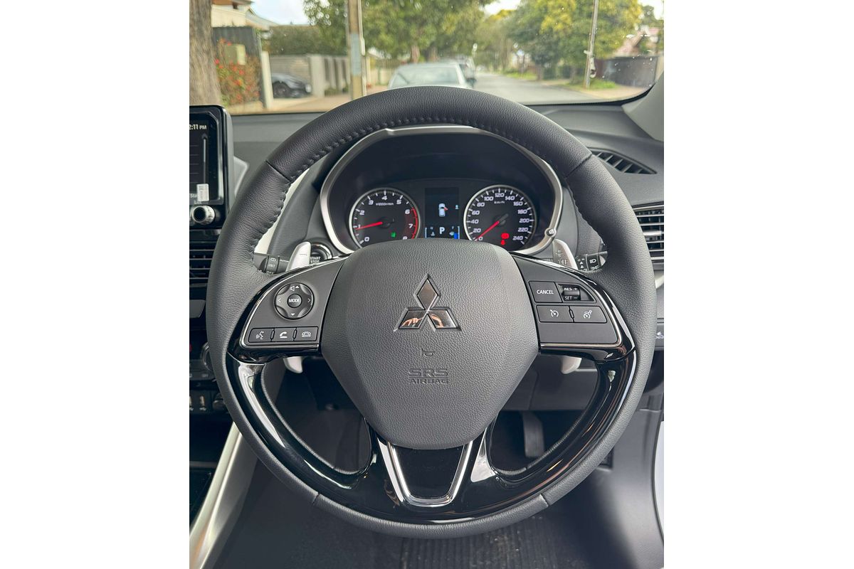 2024 Mitsubishi Eclipse Cross LS YB