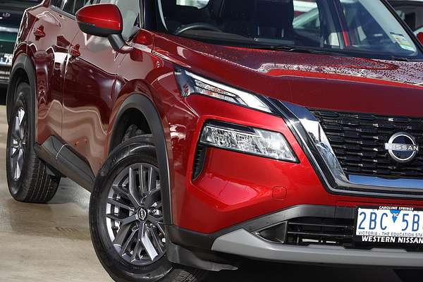 2025 Nissan X-TRAIL ST T33