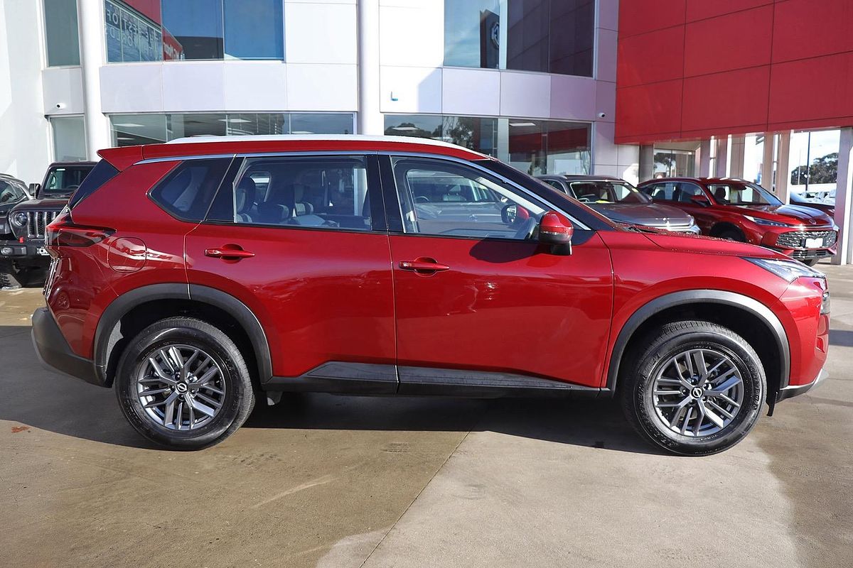 2025 Nissan X-TRAIL ST T33