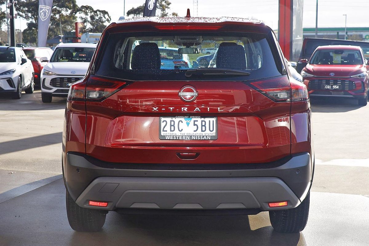 2025 Nissan X-TRAIL ST T33
