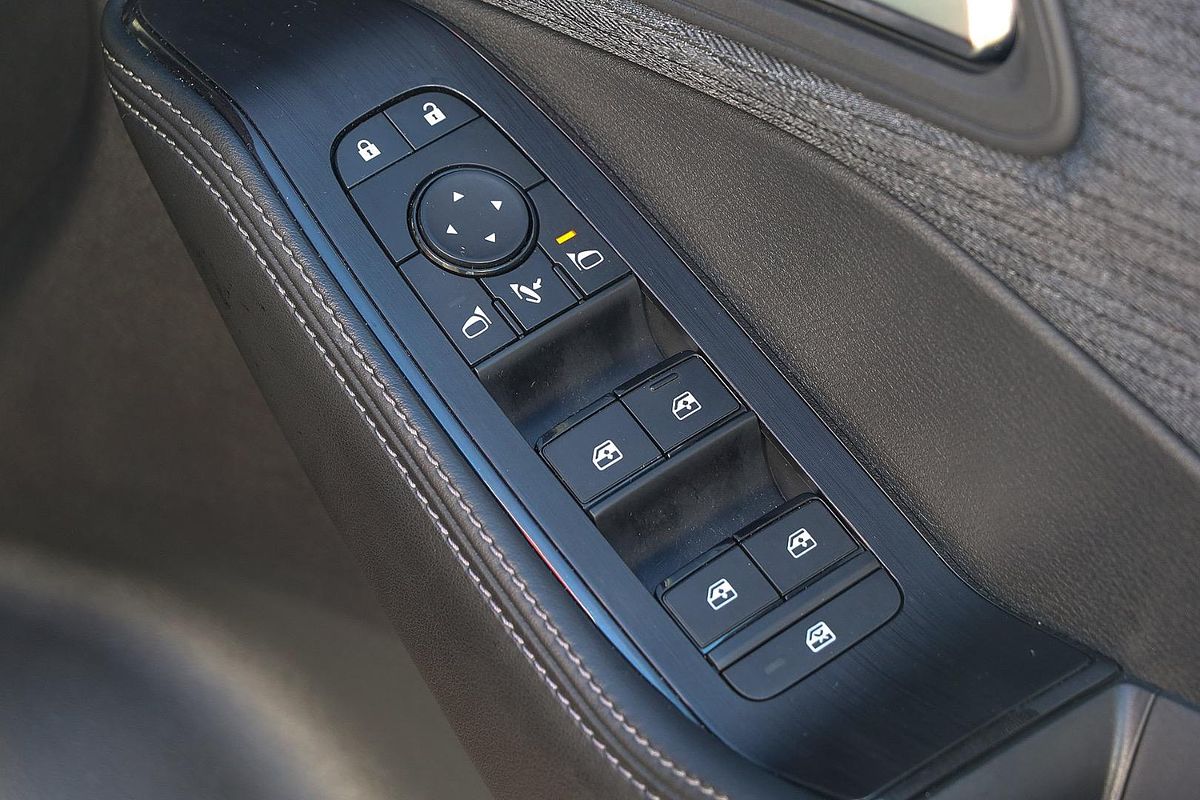 2025 Nissan X-TRAIL ST T33