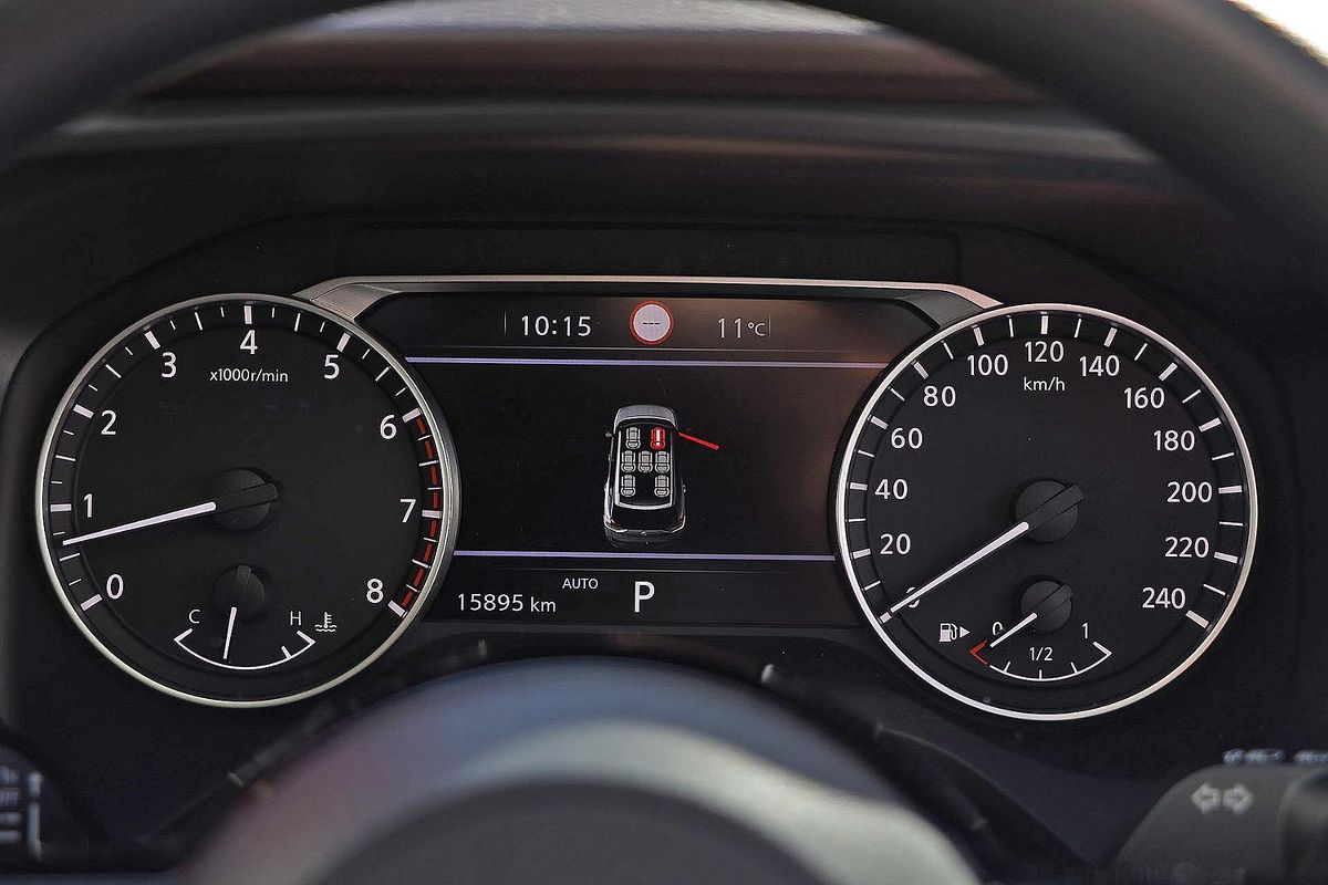 2025 Nissan X-TRAIL ST T33