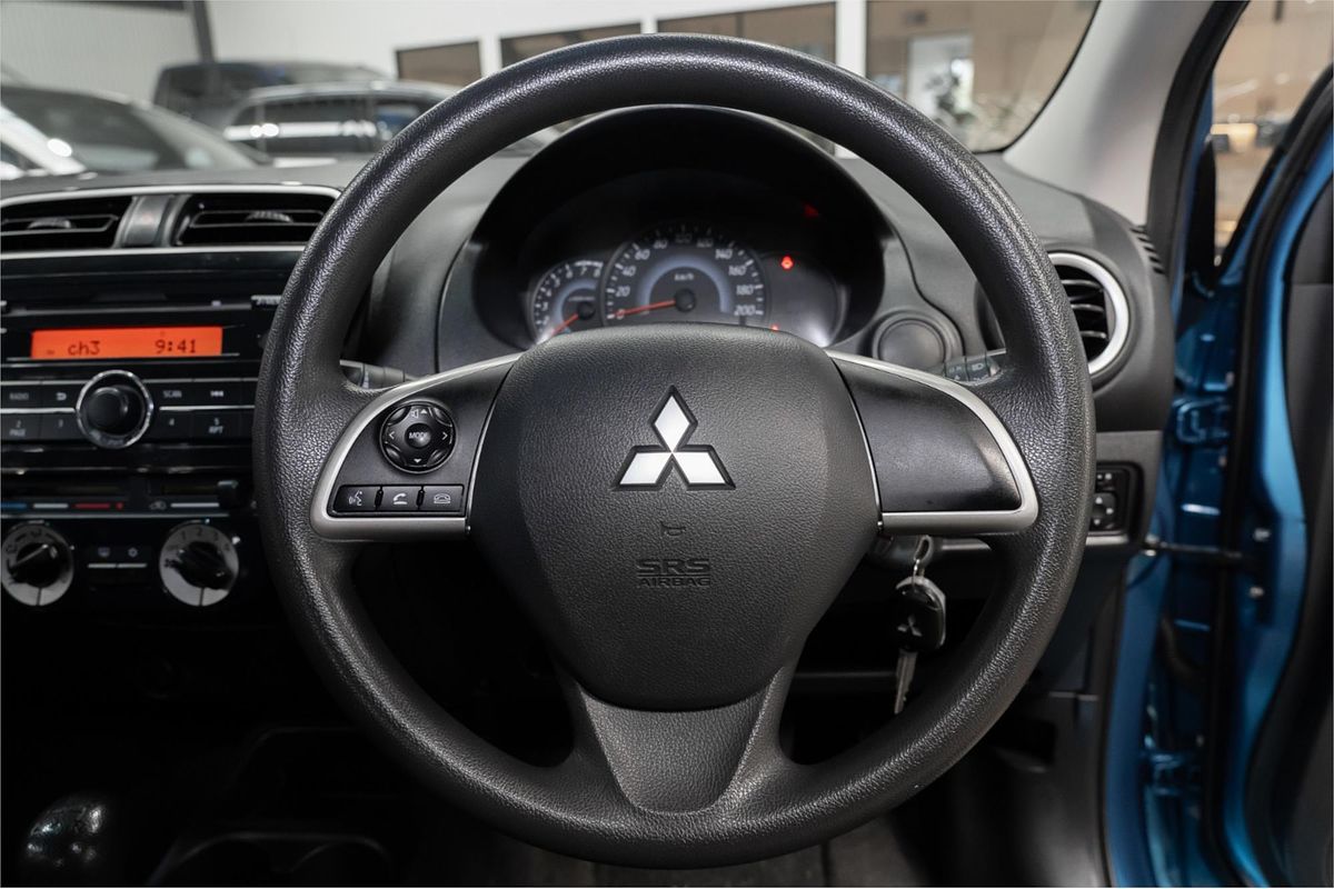 2014 Mitsubishi Mirage ES LA