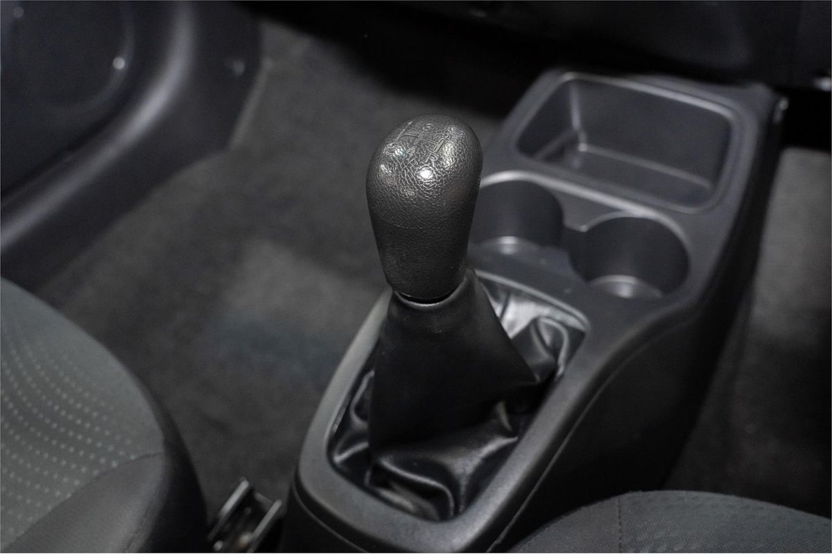 2014 Mitsubishi Mirage ES LA