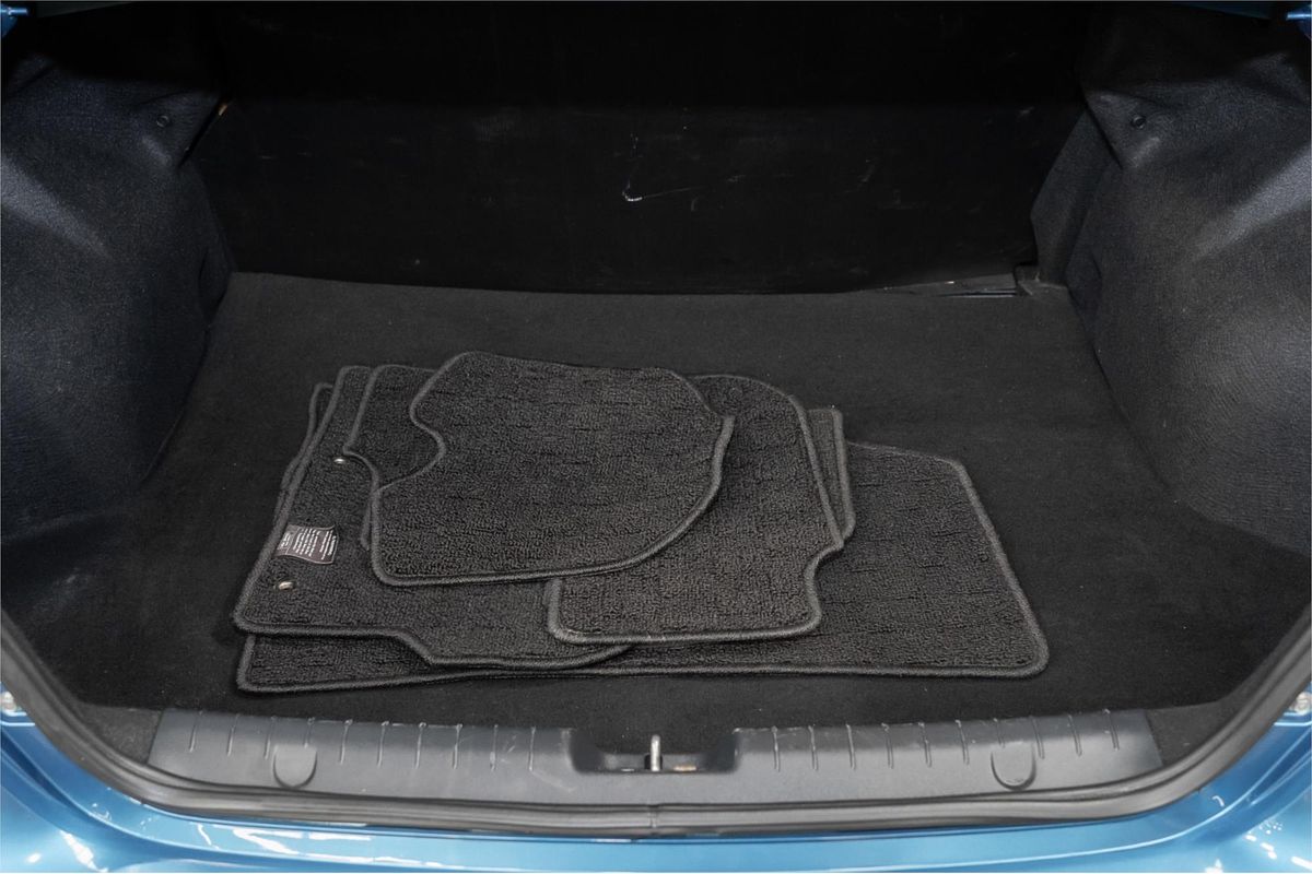 2014 Mitsubishi Mirage ES LA