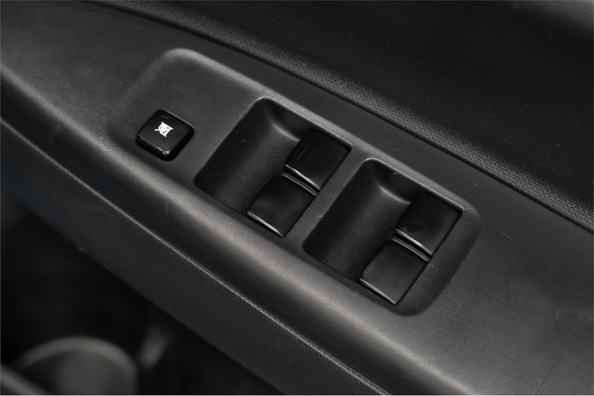 2014 Mitsubishi Mirage ES LA