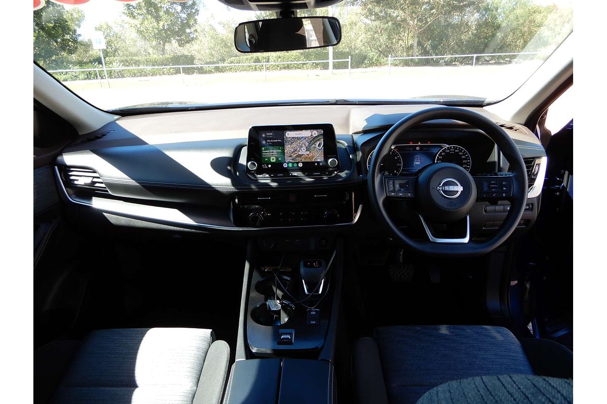 2025 Nissan X-TRAIL ST T33