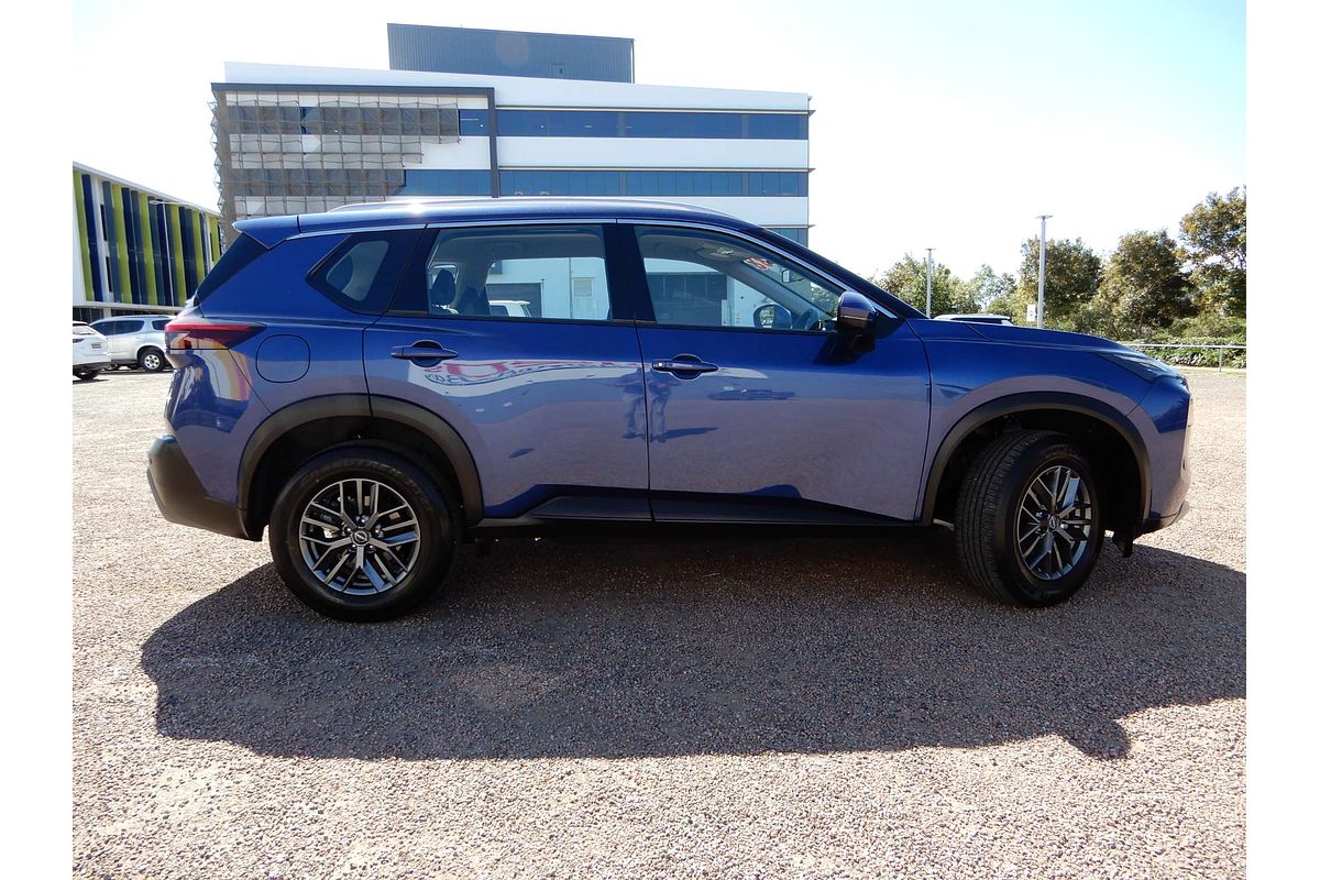 2025 Nissan X-TRAIL ST T33