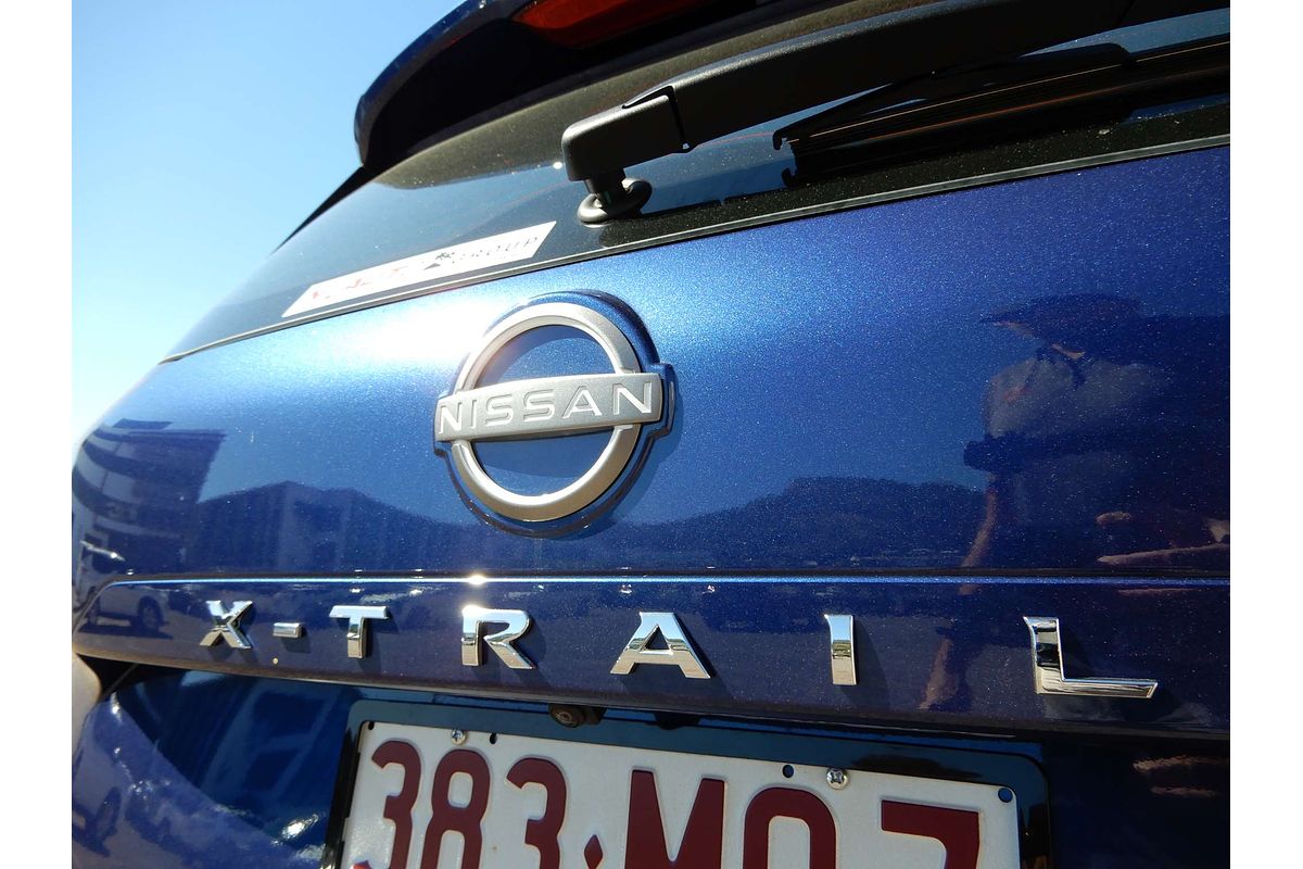 2025 Nissan X-TRAIL ST T33