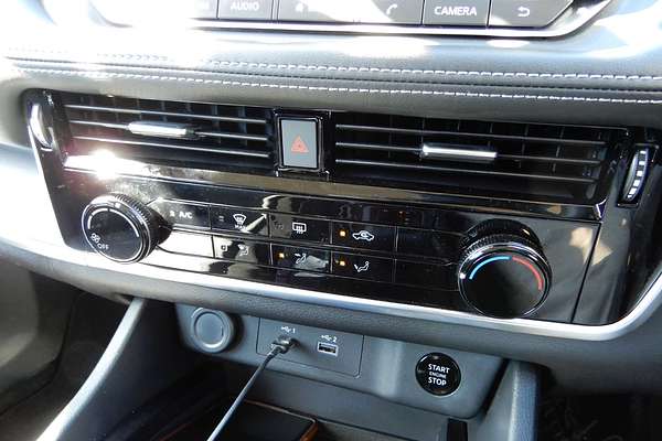 2025 Nissan X-TRAIL ST T33