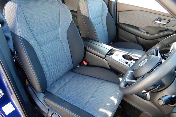 2025 Nissan X-TRAIL ST T33