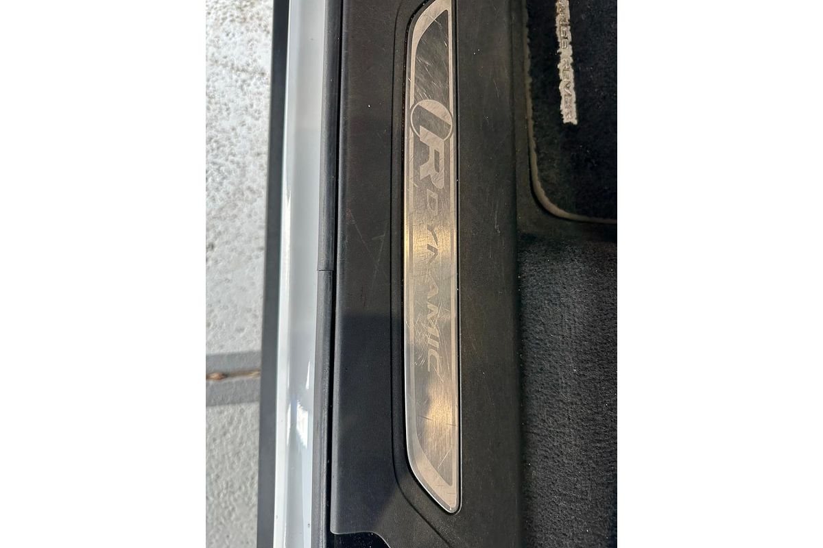 2018 Land Rover Range Rover Velar D240 R-Dynamic S L560