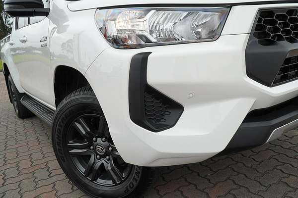 2024 Toyota Hilux SR 48V GUN126R 4X4