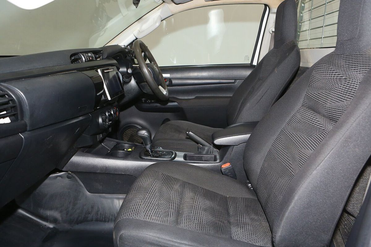 2018 Toyota Hilux SR GUN126R 4X4
