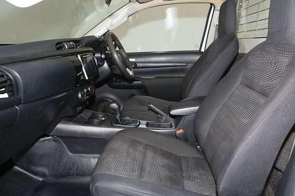 2018 Toyota Hilux SR GUN126R 4X4