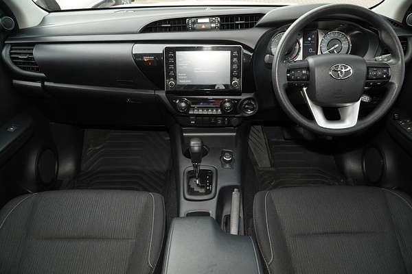 2024 Toyota Hilux SR 48V GUN126R 4X4