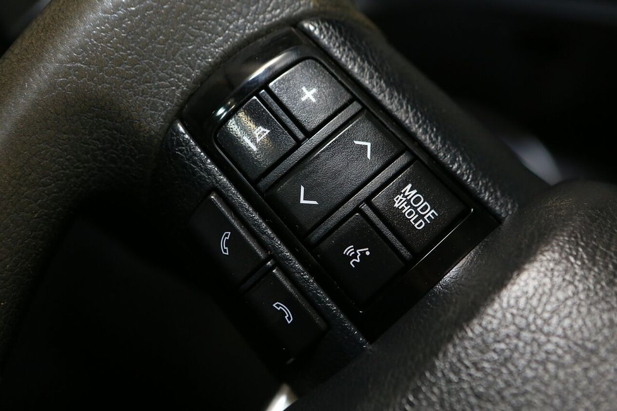 2018 Toyota Hilux SR GUN126R 4X4