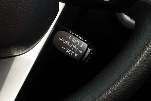2024 Toyota Hilux SR 48V GUN126R 4X4