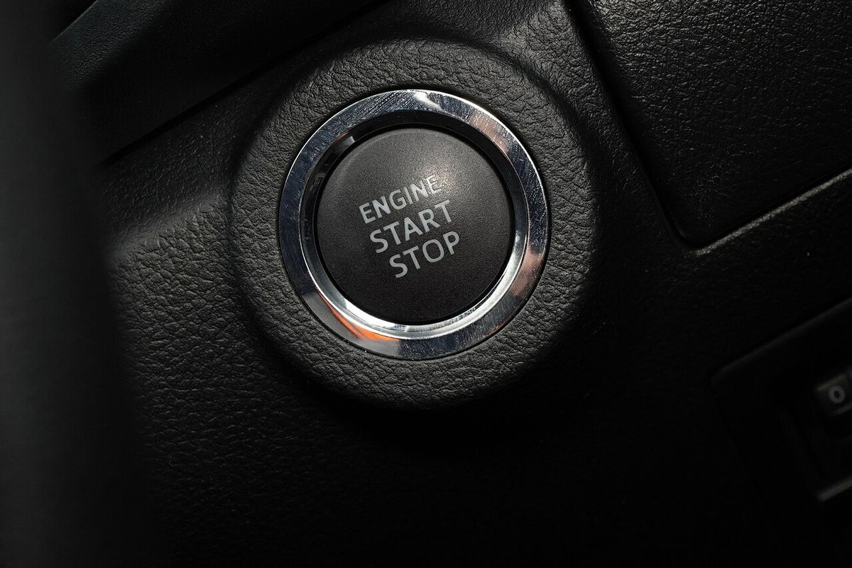 2024 Toyota Hilux SR 48V GUN126R 4X4