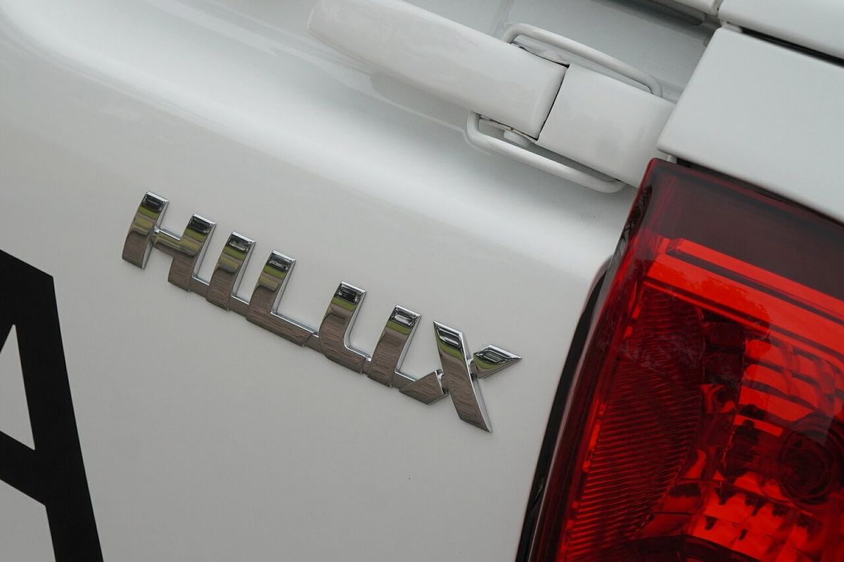 2024 Toyota Hilux SR 48V GUN126R 4X4