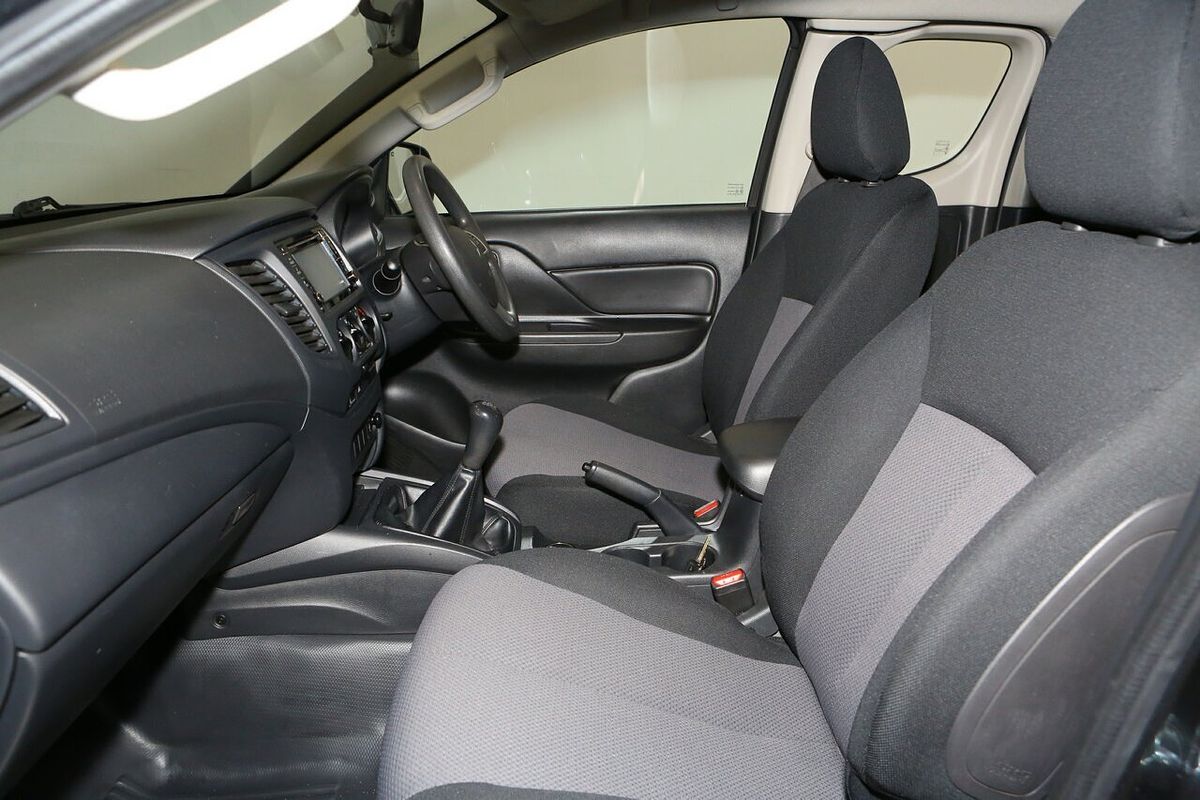 2021 Mitsubishi Triton GLX MR 4X4