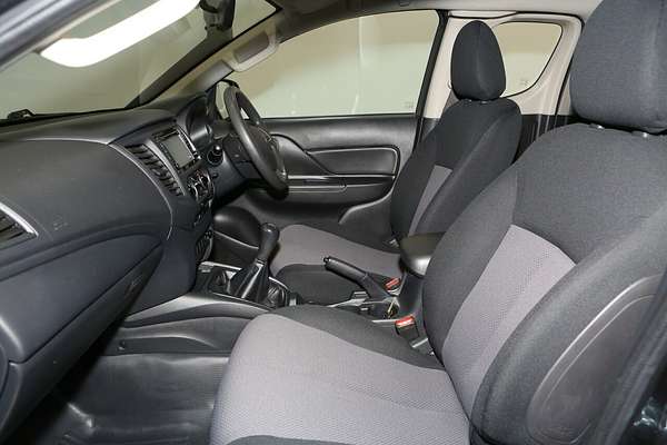2021 Mitsubishi Triton GLX MR 4X4