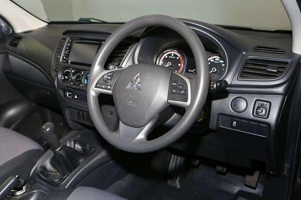 2021 Mitsubishi Triton GLX MR 4X4