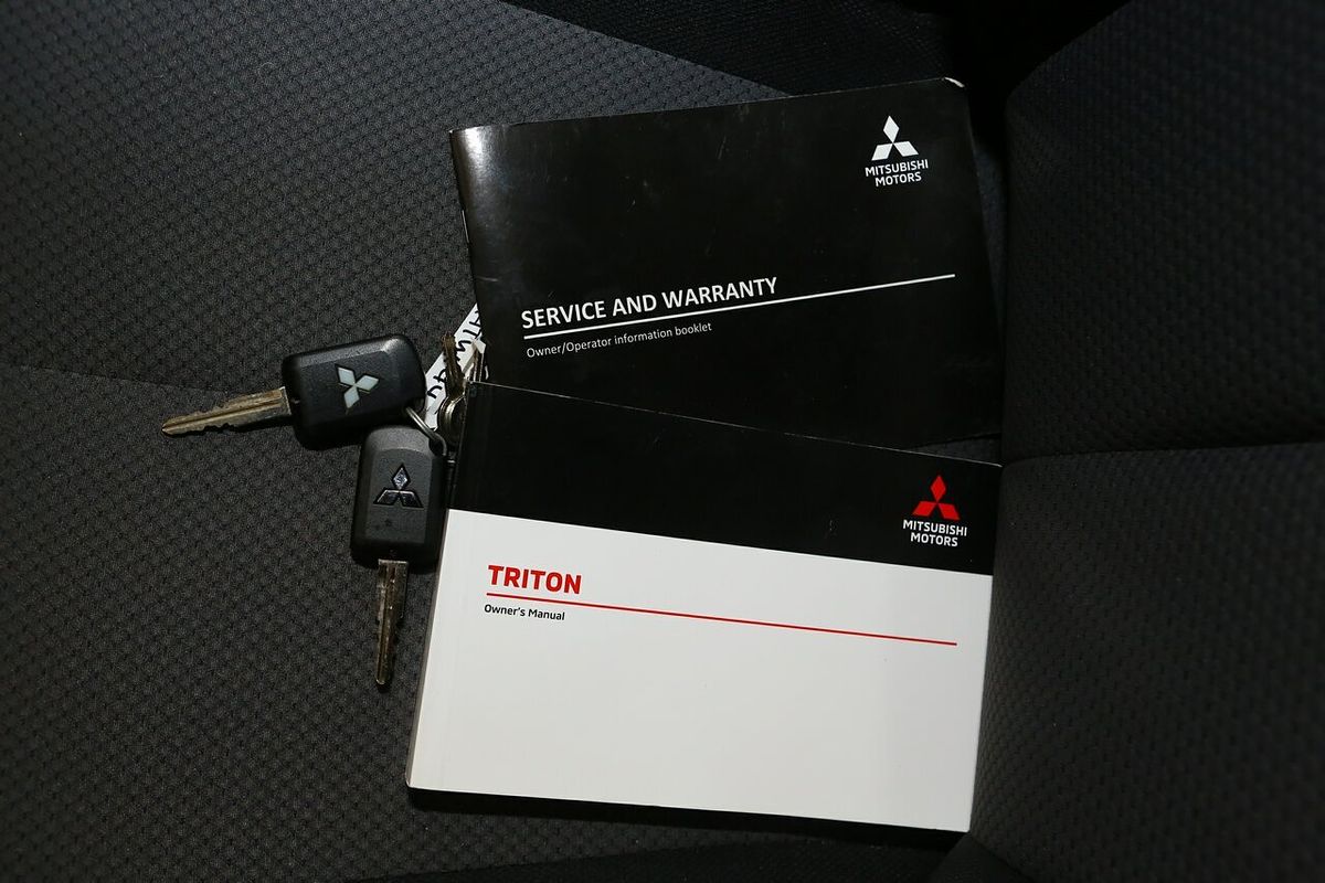 2021 Mitsubishi Triton GLX MR 4X4