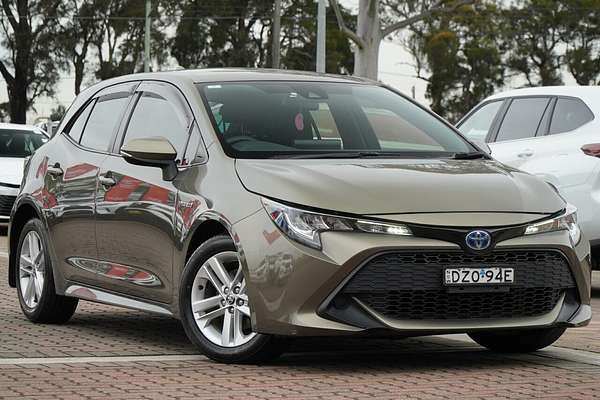 2018 Toyota Corolla Ascent Sport Hybrid ZWE211R